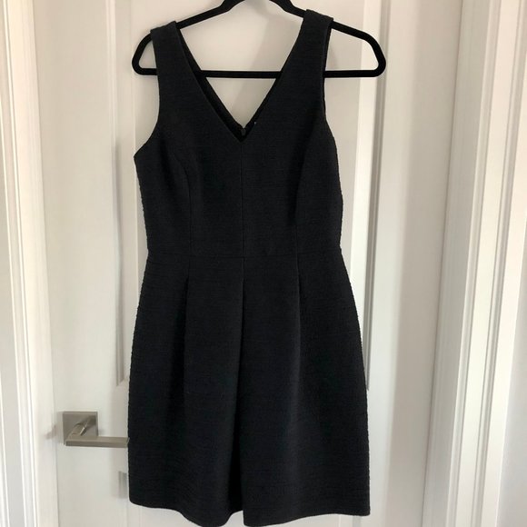 NEW Banana Republic Black Dress - Picture 1 of 3
